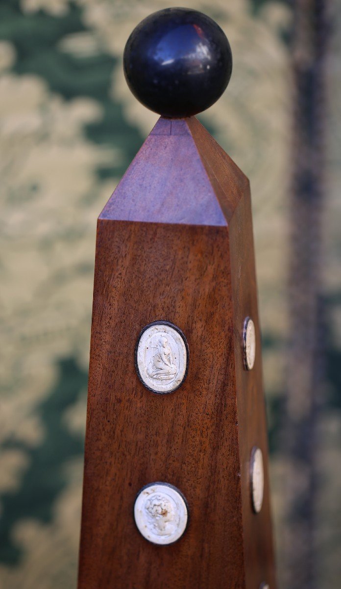 Serge Royaux Attributed To Circa 1950, Large Obelisk In Walnut And Plaster Cameos.-photo-1