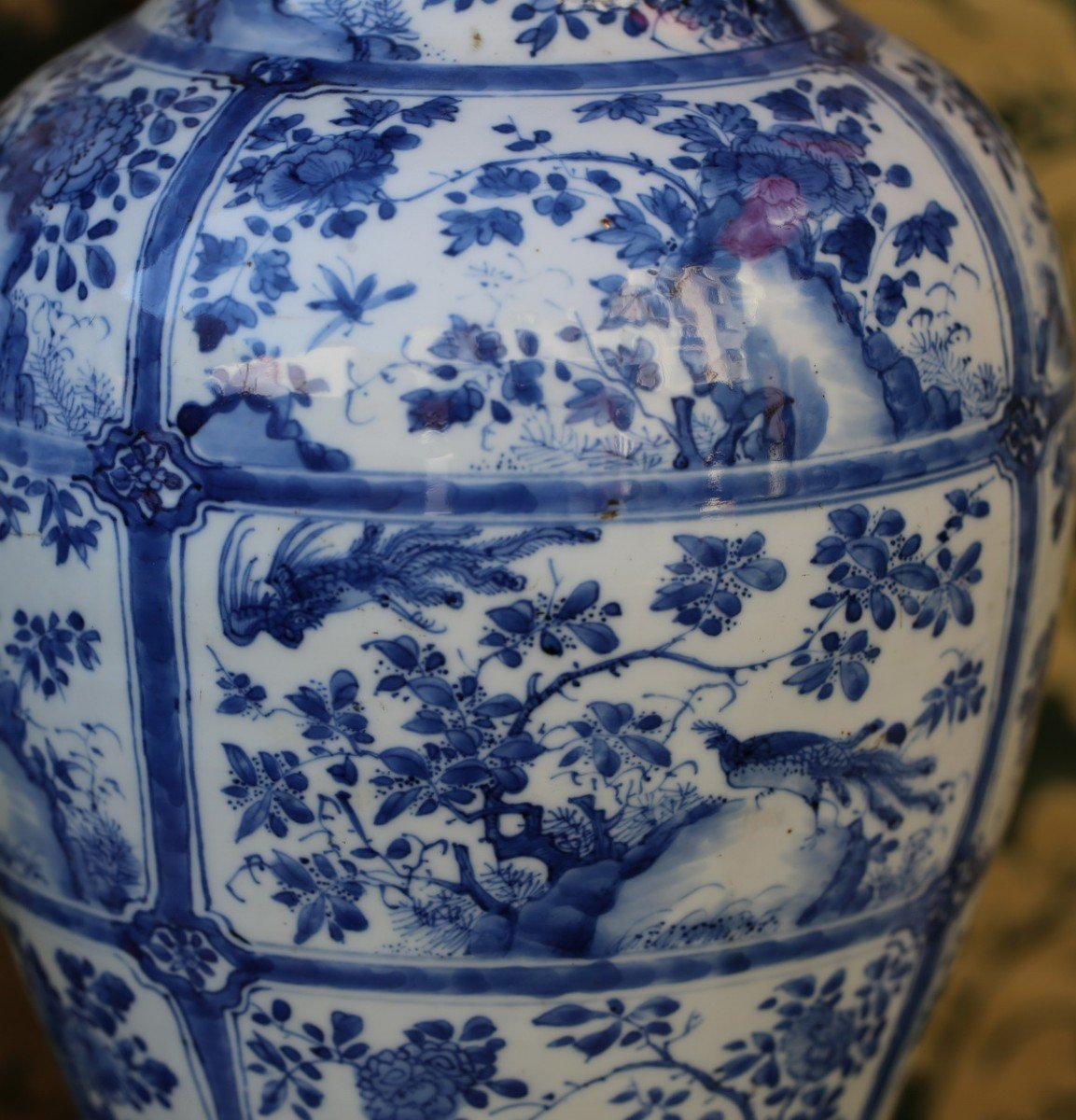 Chine époque Kangxi 1662-1722 Paire De Vases Balustres En Porcelaine Décor Bleu De Fleurs -photo-1