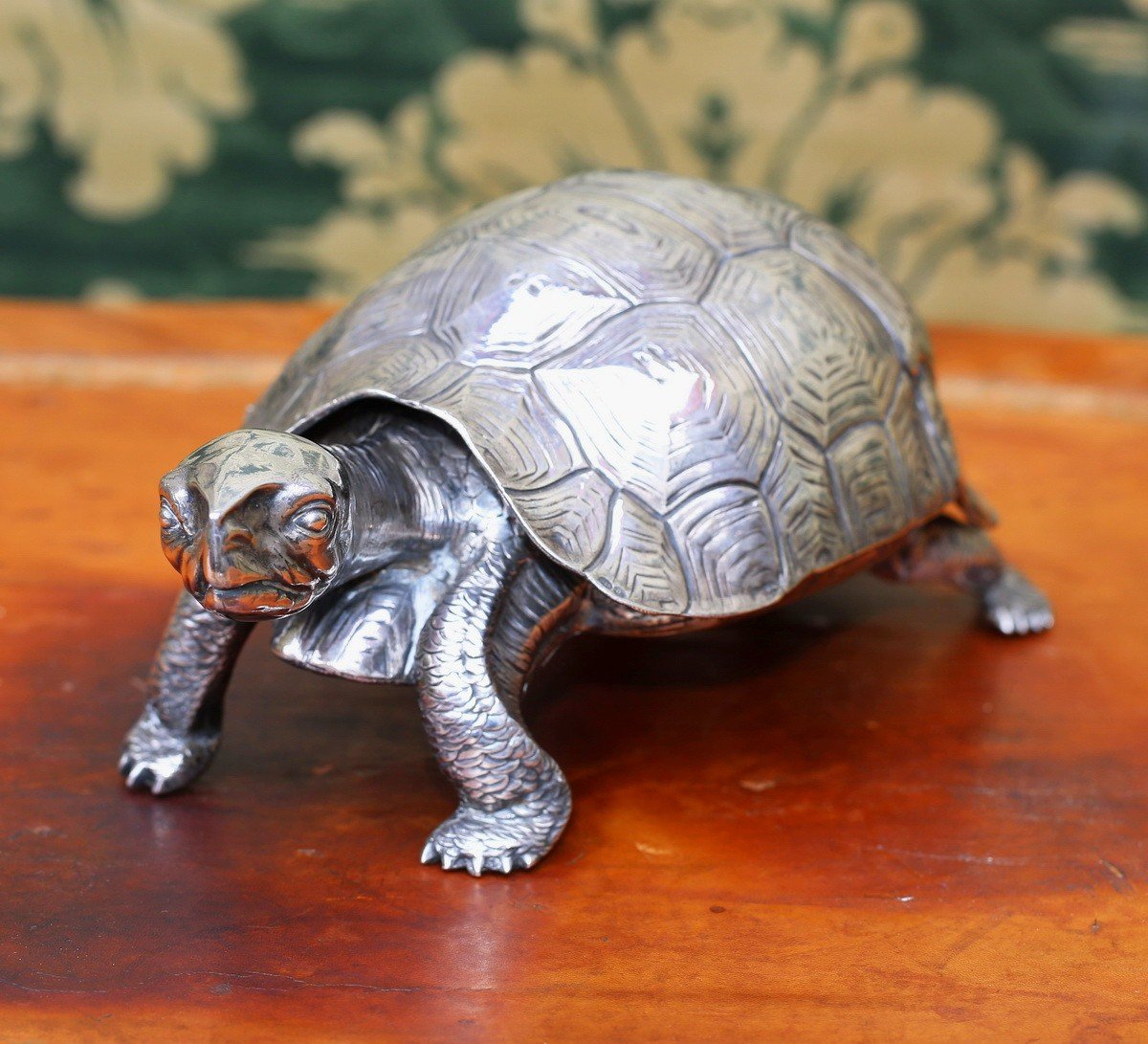 Encrier En Argent En Forme De Tortue Neresheimer De Hanau  Importé En Angleterre Vers 1900.