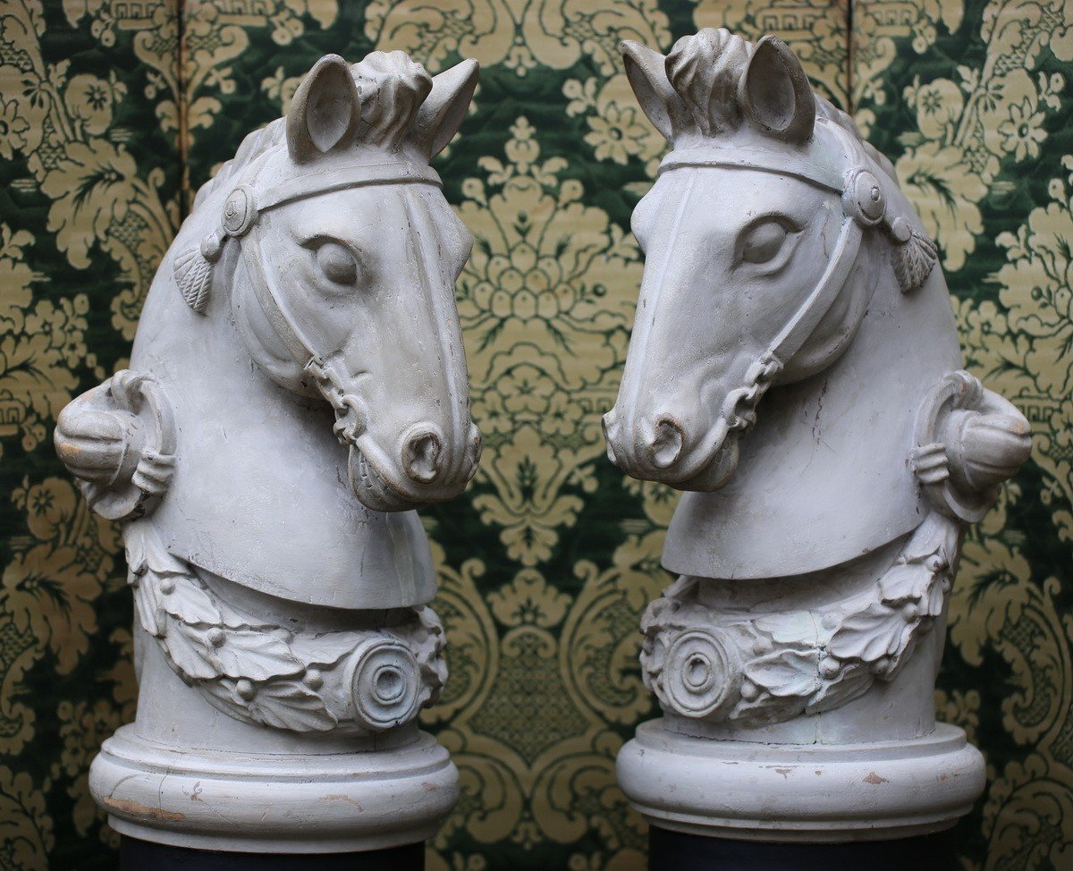 France Late 19th Century Pair Of Grey Lacquered Carved Wooden Horse Heads For Stable Stall