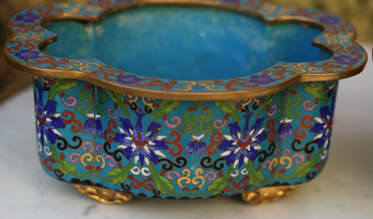 China Late 19th Early 20th Century Pair Of Small Cloisonné Enamel Planters On A Blue Background.-photo-3