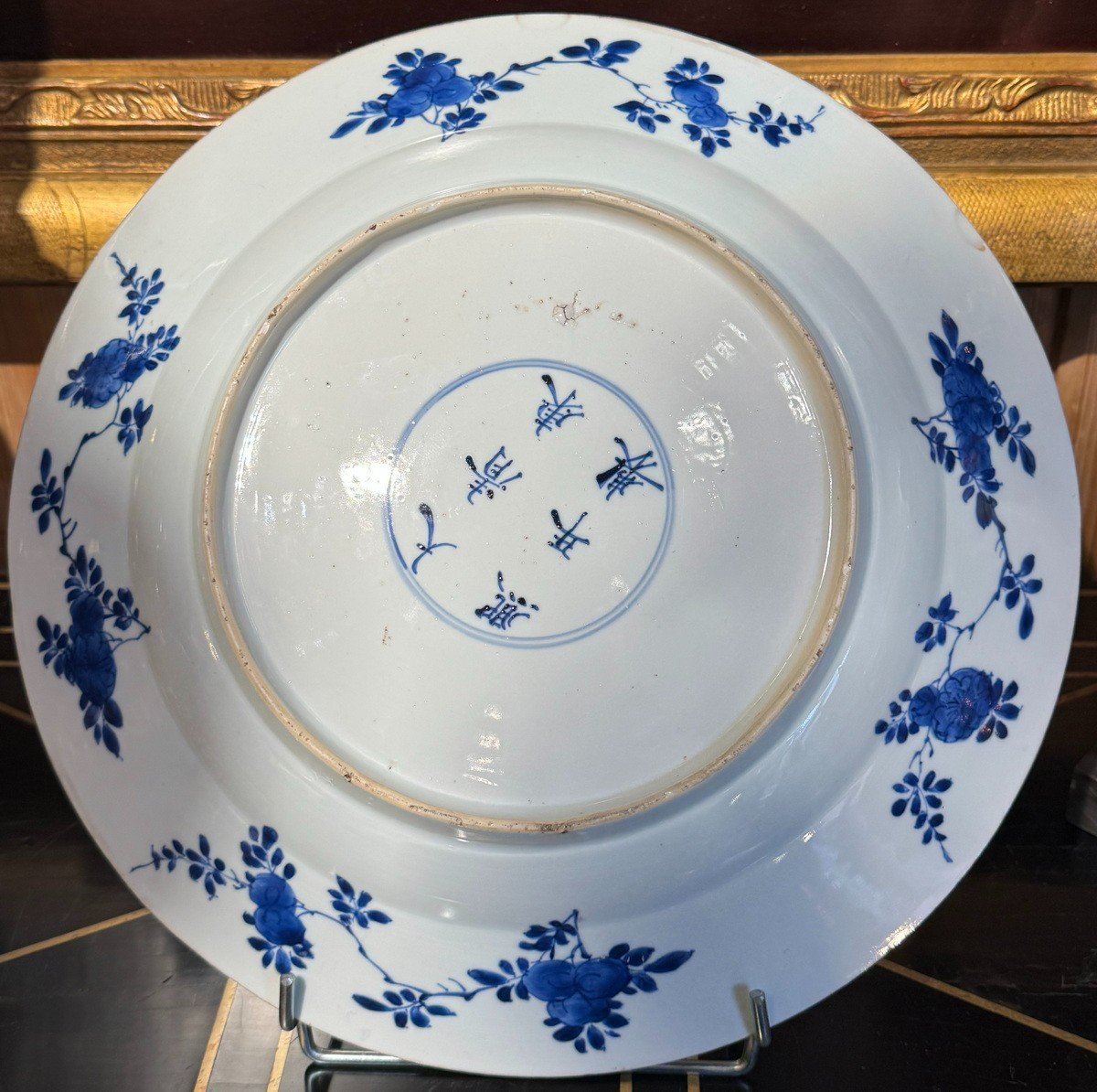 Chine XVII Porcelaine Blanc Bleue Kanghi, Plat Creux Décor De Fleurs Et Arbres Fleuris-photo-3