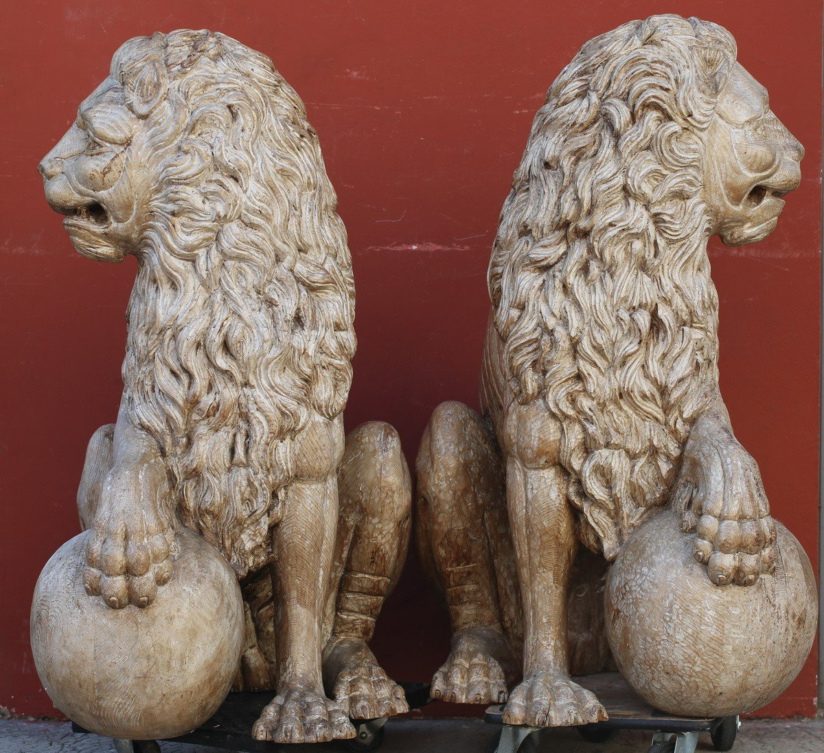 Italian School Of The 19th Century (venice) In The Style Of The 18th Century,  Monumental Pair Of Seated Lions -photo-2