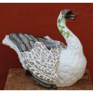 Manufacture Samson Late XIX, Planter And Terrine In The Shape Of A Swan.