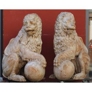 Italian School Of The 19th Century (venice) In The Style Of The 18th Century,  Monumental Pair Of Seated Lions 