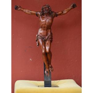 Important Christ On The Cross, Boxwood Late 17th Century