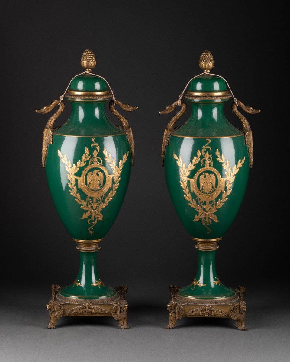 Pair Of 19th Century Empire Style Sèvres Vases-photo-3