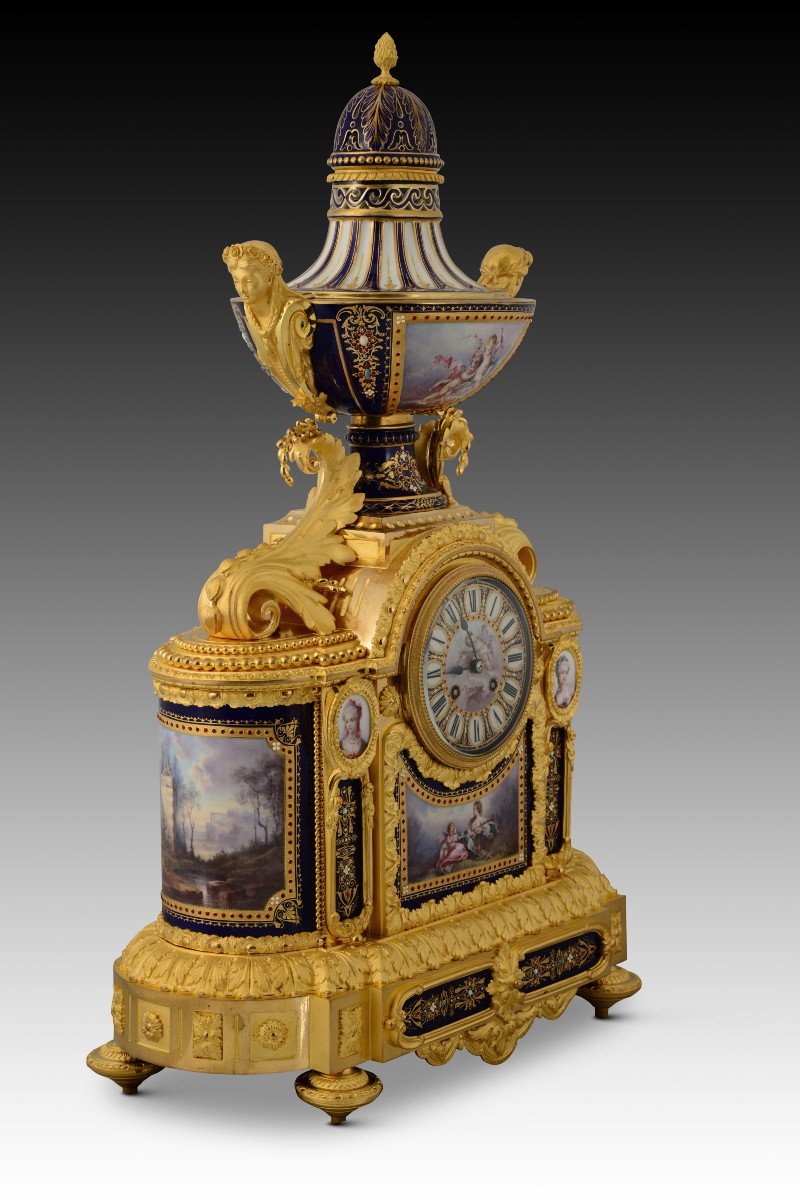 Clock Set. Porcelain And Gilt Bronze. France, 19th Century.-photo-5