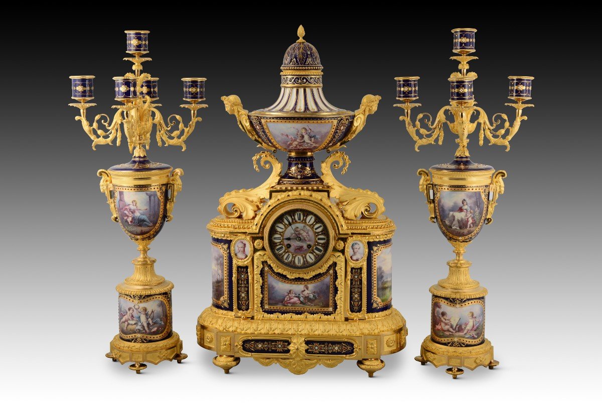 Clock Set. Porcelain And Gilt Bronze. France, 19th Century.