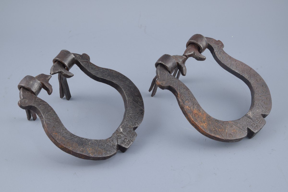 Pair Of Door Knockers. Wrought Iron. 16th Century. -photo-2