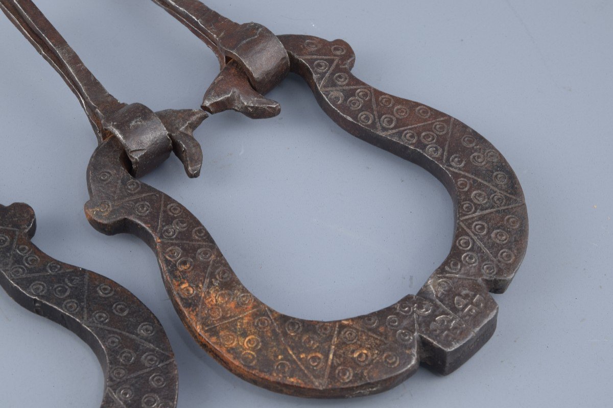 Pair Of Door Knockers. Wrought Iron. 16th Century. -photo-1