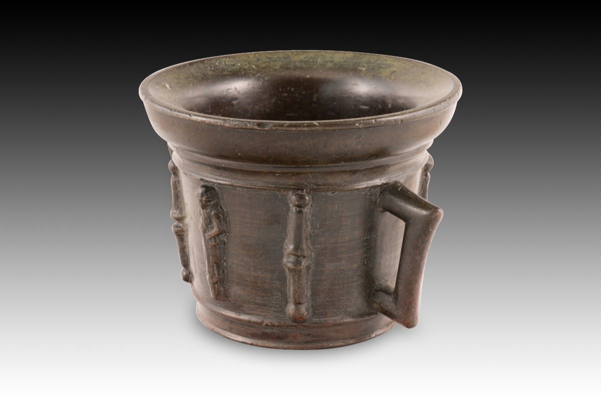 Mortar With Handles. Bronze. 16th Century.  -photo-2