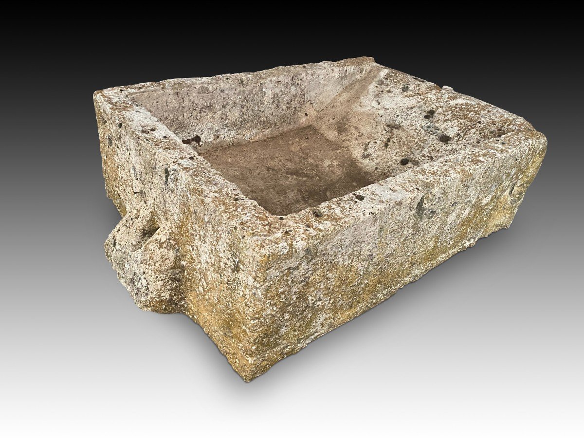 Washbasin. Stone. 18th Century.  -photo-4