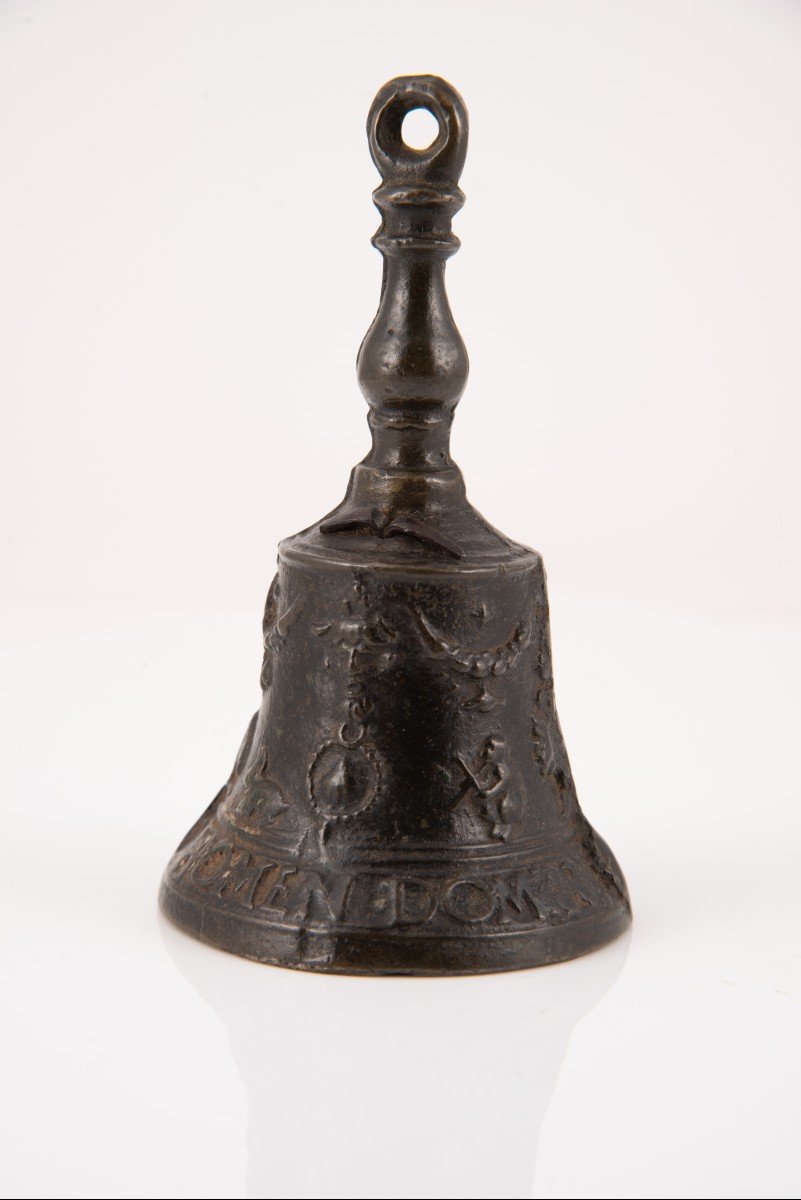 Hand Bell Or Bell, “from Malinas”. Bronze. 16th Century. -photo-4