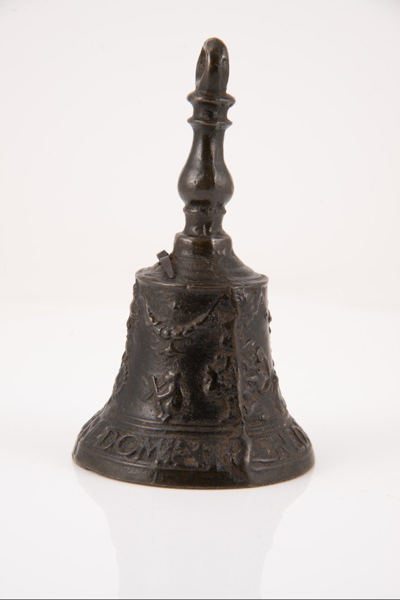 Hand Bell Or Bell, “from Malinas”. Bronze. 16th Century. -photo-1