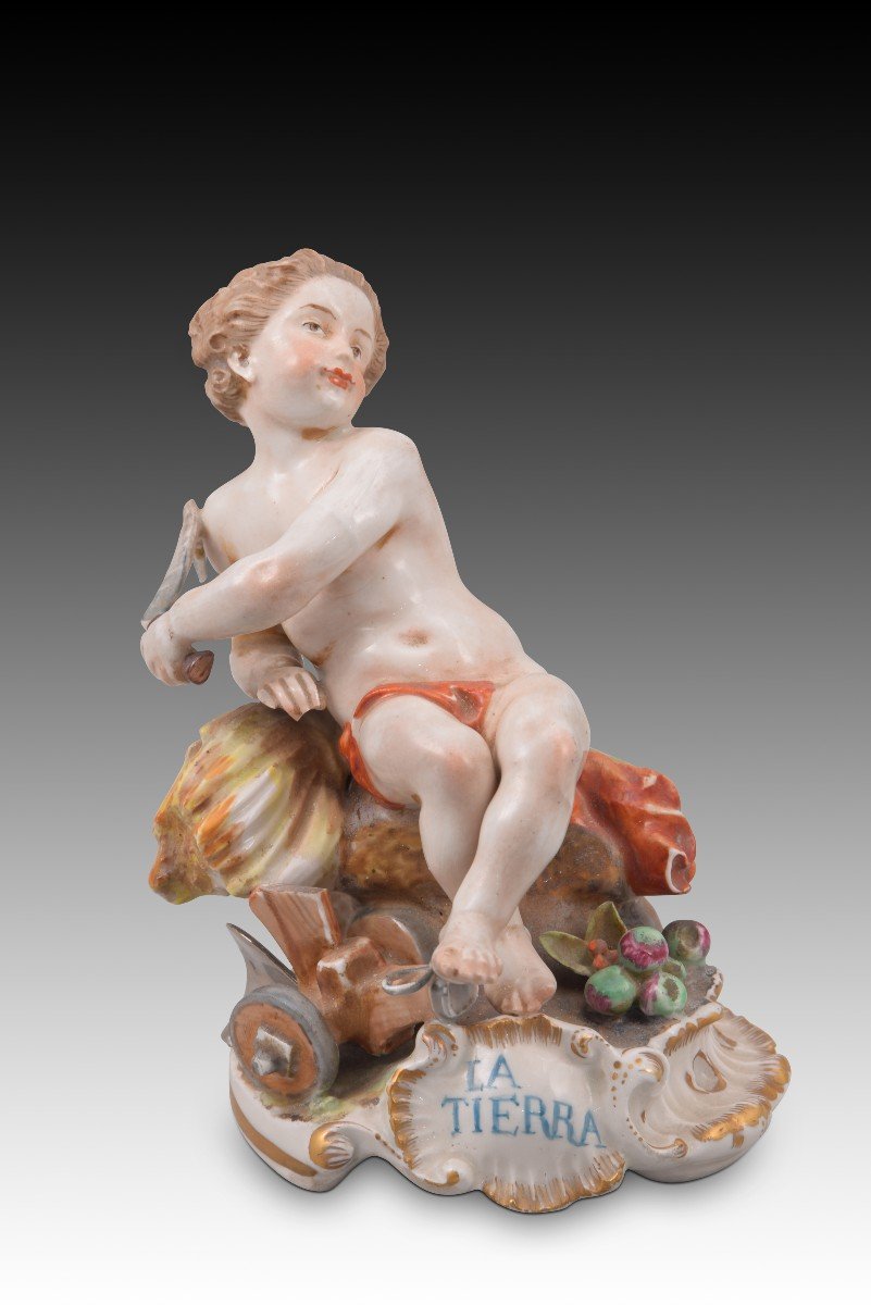 Allégorie De La Terre. Porcelaine émaillée. Porcelaine Hispania, Manises, Espagne, 20e Siècle. 