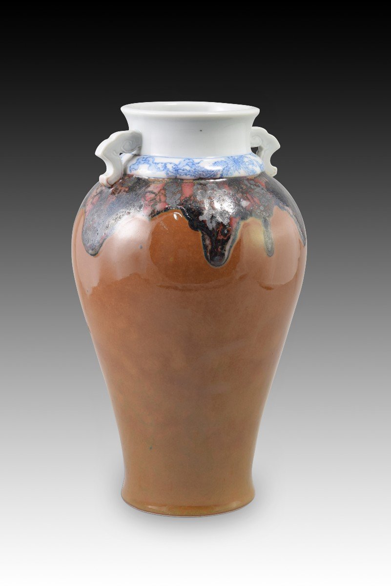 Baluster Vase. Porcelain. Taisho Period, Japan, 1912-1926. -photo-1