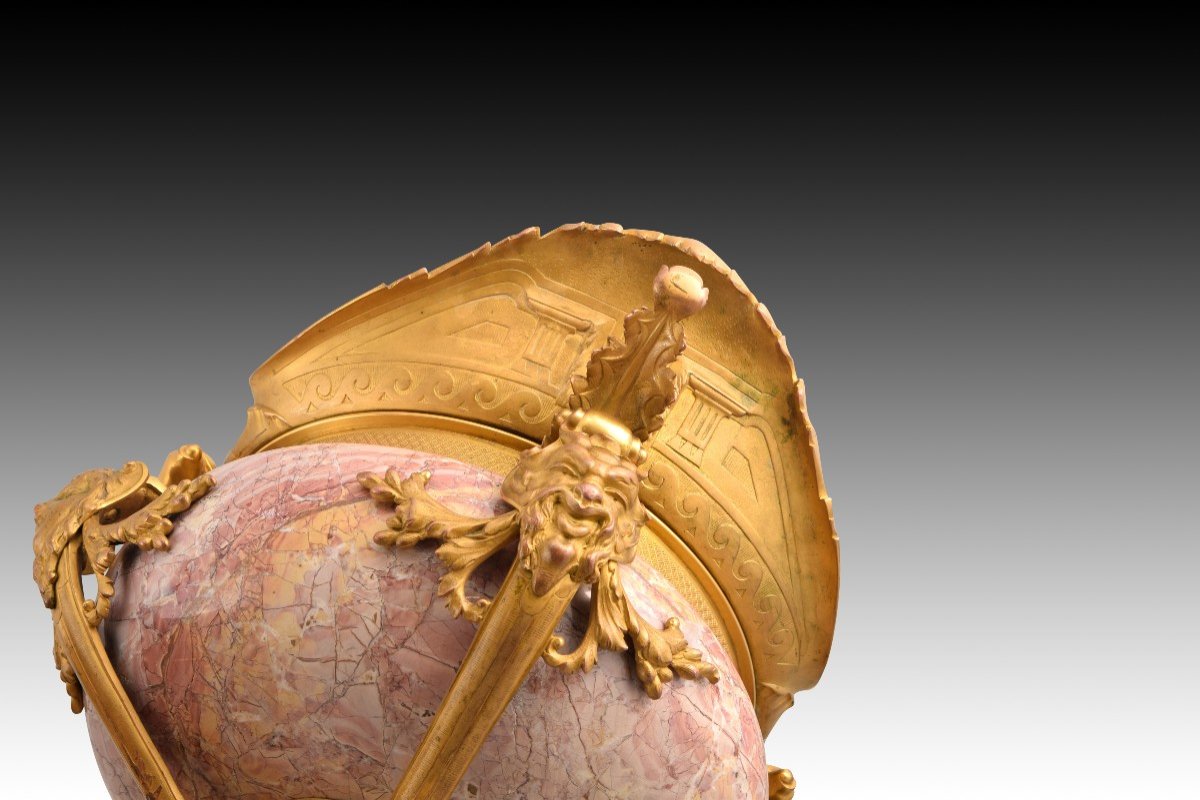 Centerpiece. Gilt Bronze, Marble. France, Late 19th Century -photo-3