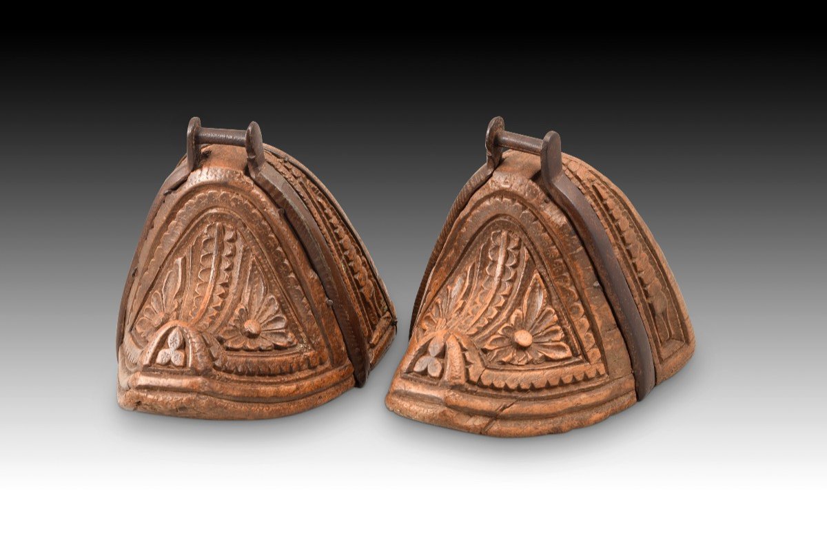 Pair Of Stirrups. Carved Wood, Iron. Chile, 18th Century.  