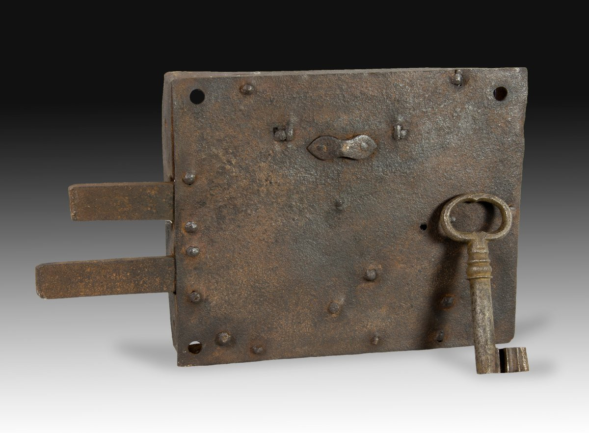 Lock With Key. Made Of Iron. 19th Century.  -photo-3