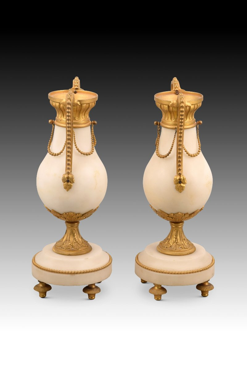 Paire de vases. Bronze, marbre. XIXème siècle. -photo-4