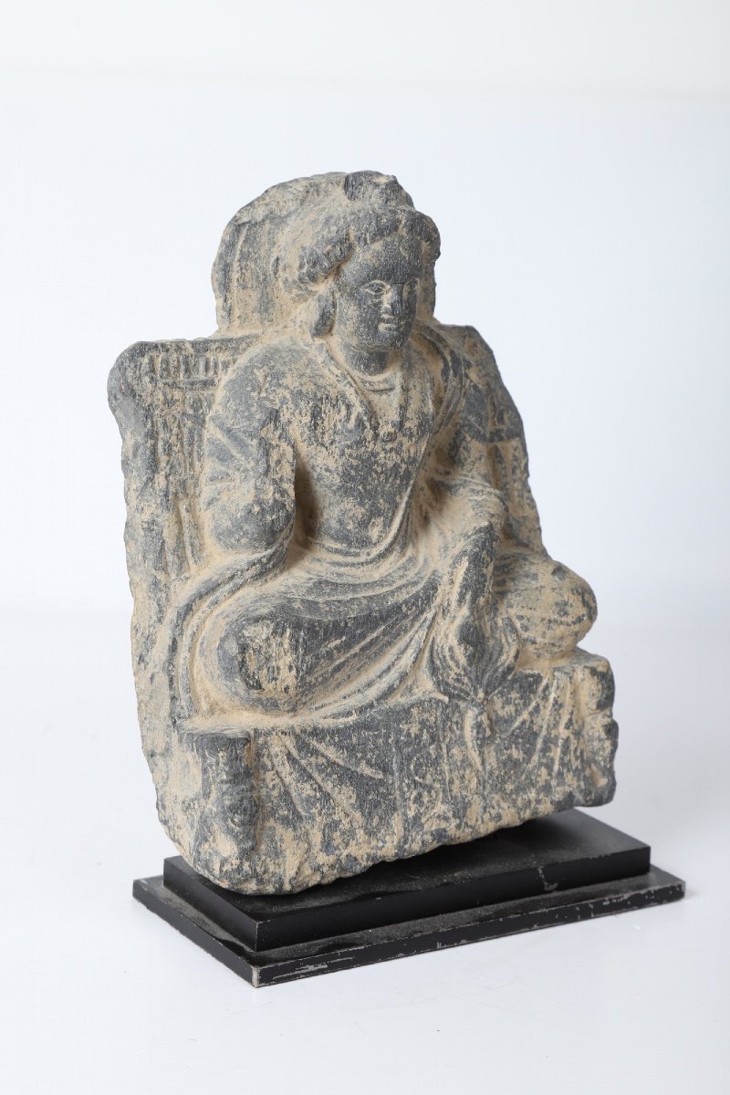 Gandhara Sculpture Of Buddha In Bûmisparsha Mudra - Pakistan-photo-1